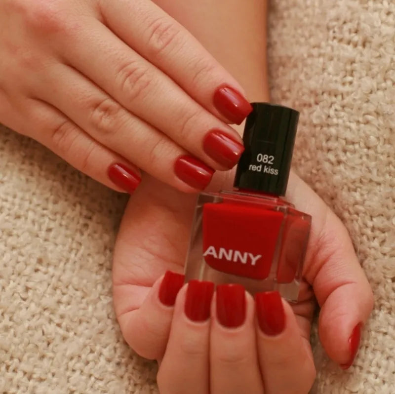 082 Red Kiss