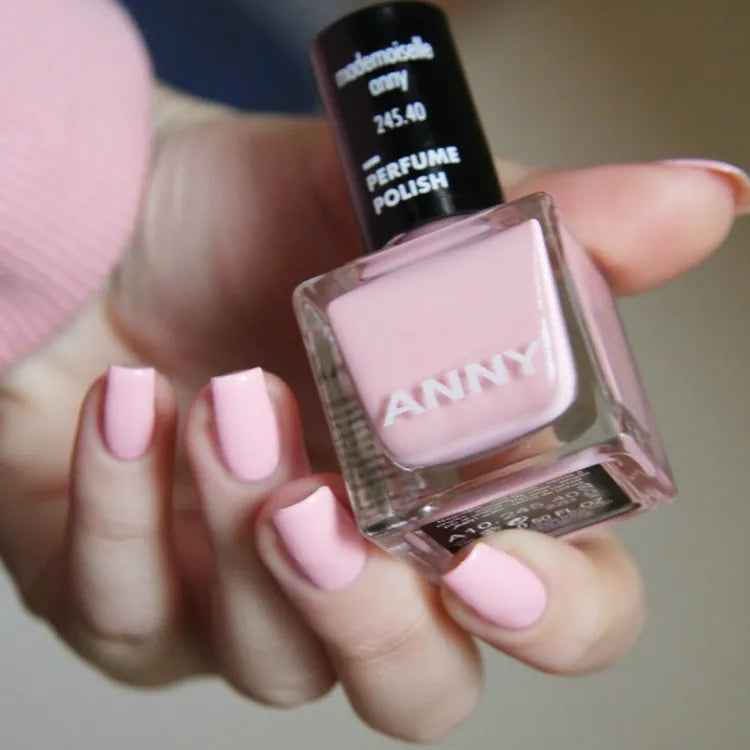 245.40 Mademoiselle Anny