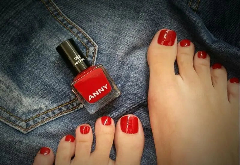 082 Red Kiss