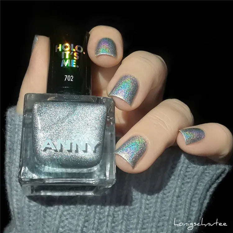 702 Holo. It‘s Me